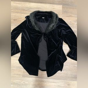 Velvet style tie front top perfect condition